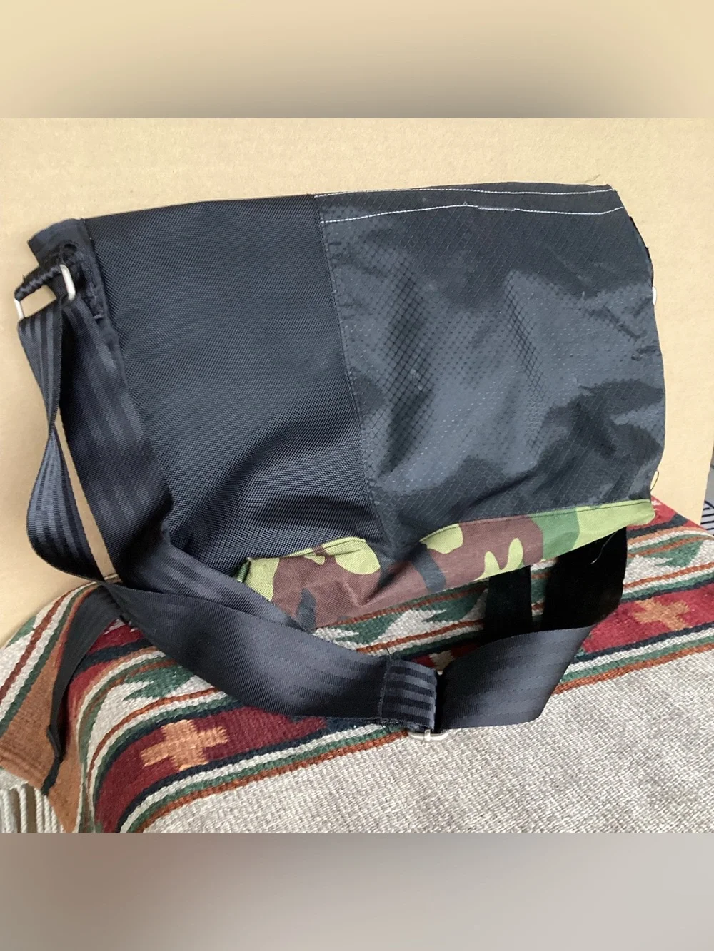 Parcel New York brown camo messenger bag rugged nylon commuter bag